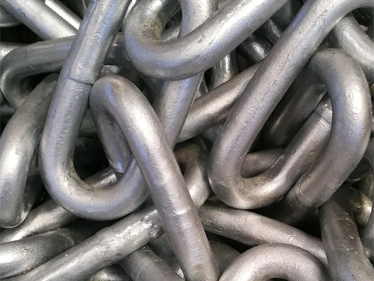 Grade 100 alloy lifting chain, painted